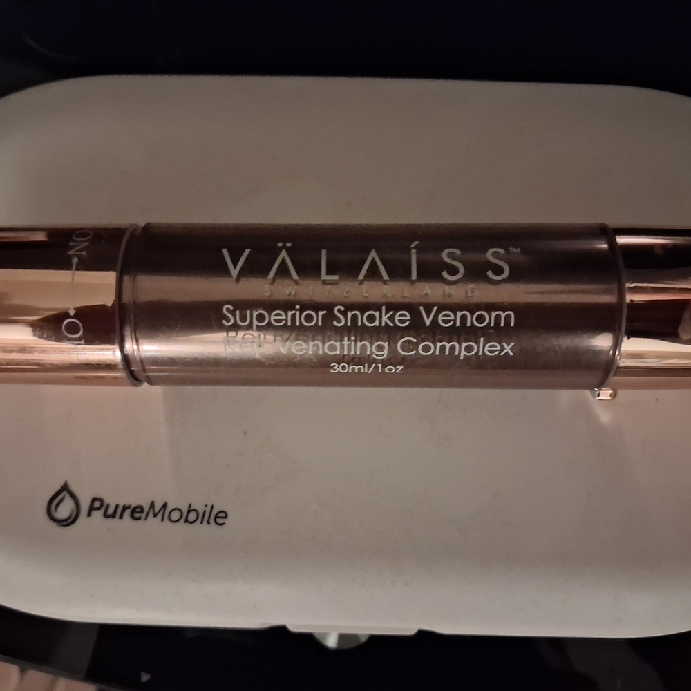 Superior Snake Venom Rejuvenating Complex - Rose Gold Serum